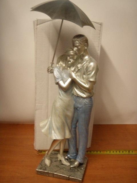 Figurka para zakochanych 359-4042 Figurka para zakochanych 359-4042